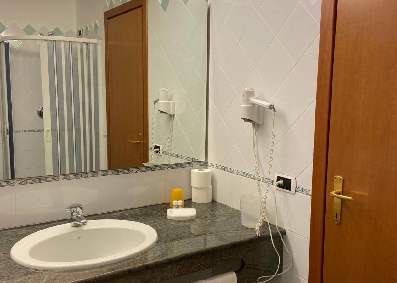 Terme Olympus Aparthotel Barano d'Ischia ภายนอก รูปภาพ